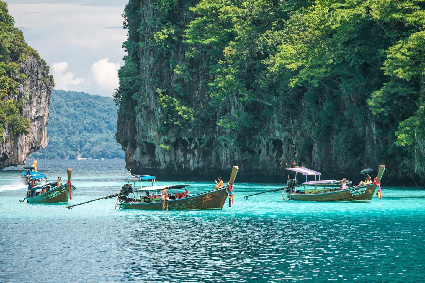 Limestone cliffs and clear water at Pileh Lagoon