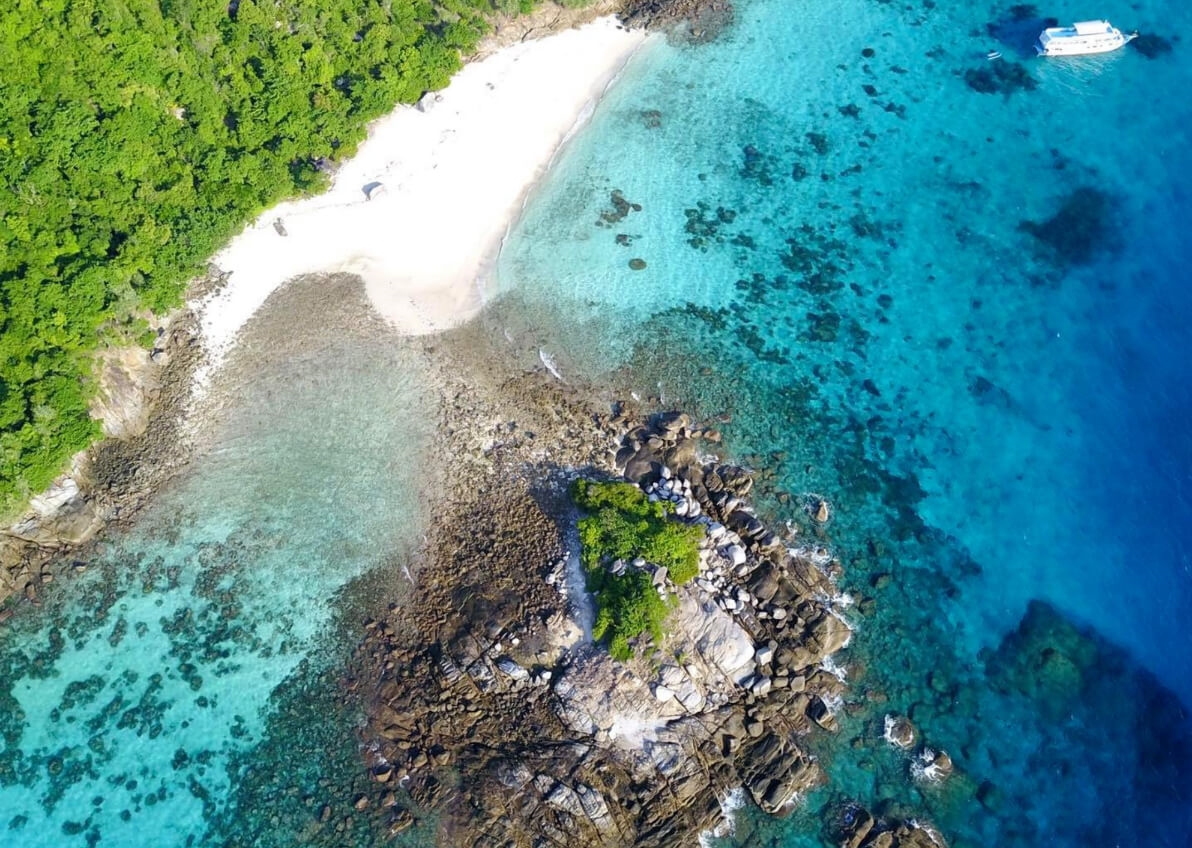 小皇帝岛海岸风光